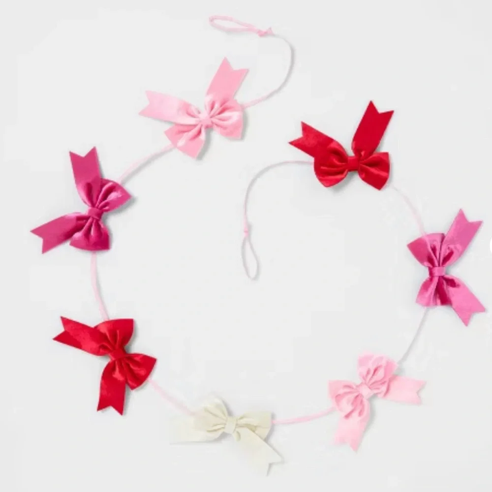 Target l Valentine's Day Bow Garland - Spritz™
